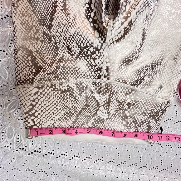 IVL Collective Print Leggings - Picture 7 of 8